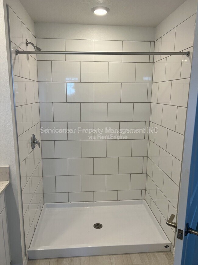 Building Photo - 13088 Empress Jewel