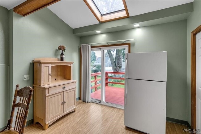 Building Photo - 120 Aldrich Pl