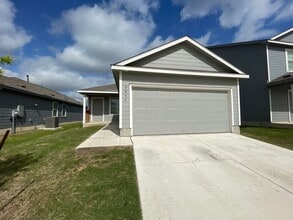Building Photo - 9835 Butte Crk