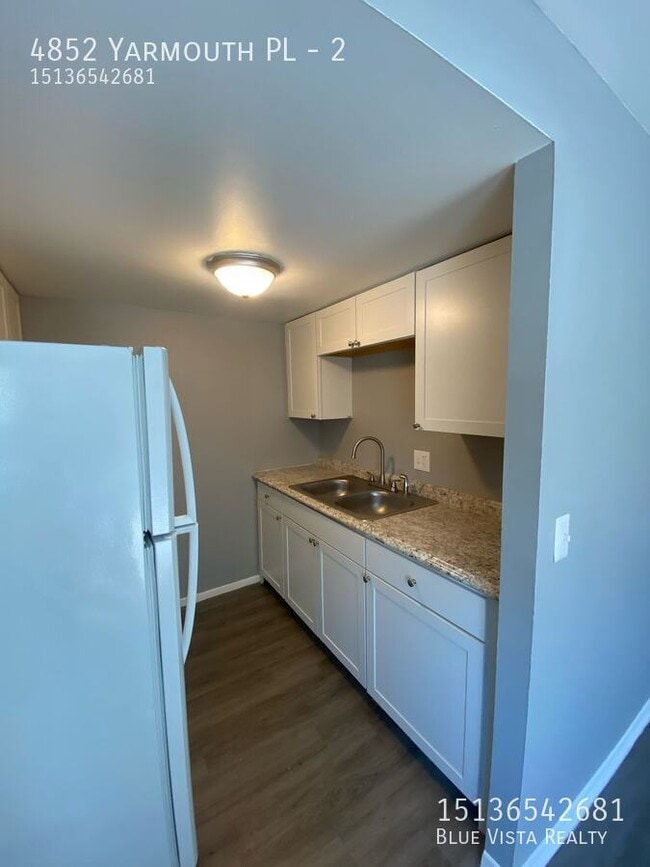 Building Photo - 4852 Yarmouth Pl