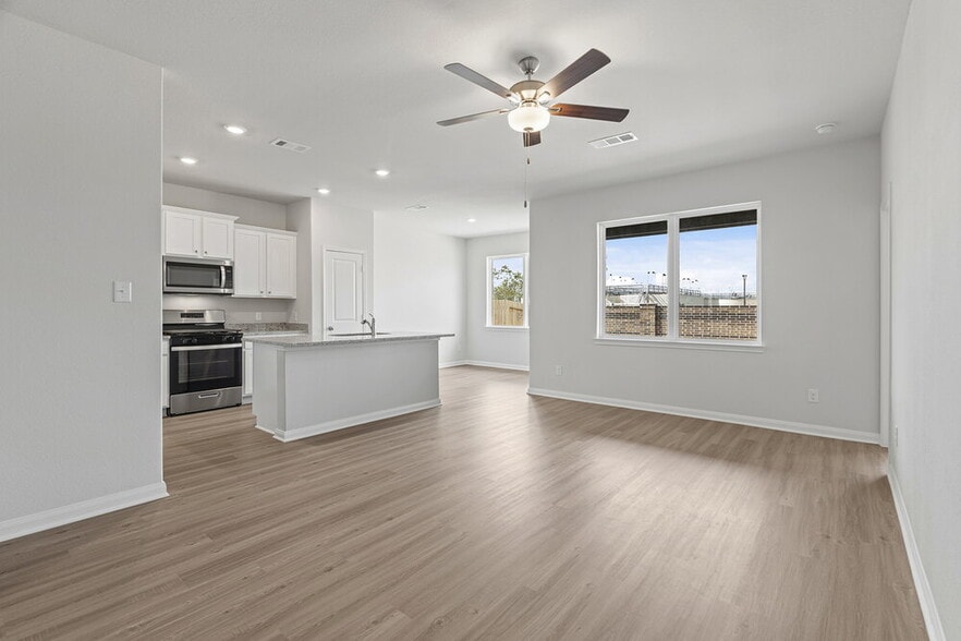 Building Photo - 7638 Tipton Meadow Way