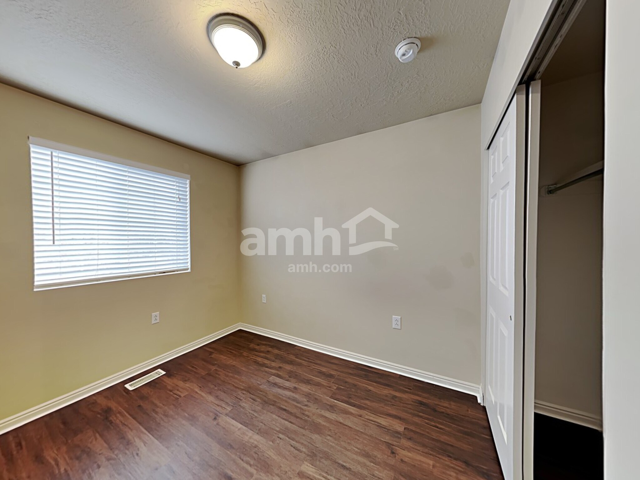 Building Photo - 2906 W 2075 S