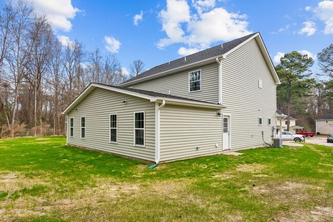Building Photo - New Construction Townhome!