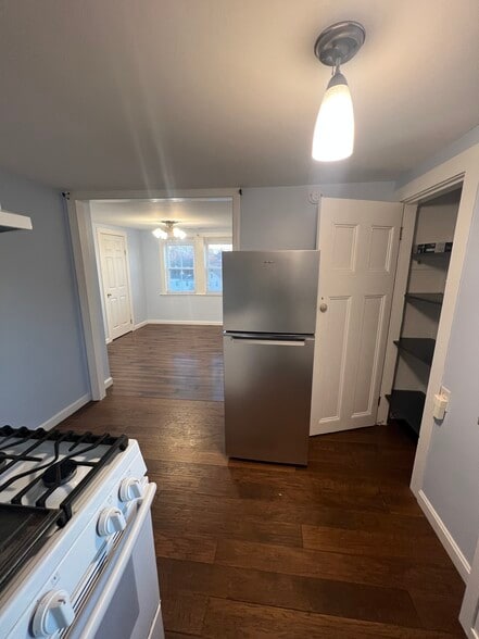 Building Photo - 52 Essex St