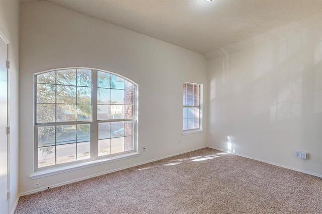 Building Photo - 801 Gillon Dr
