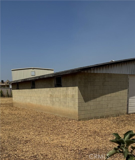 Building Photo - 2964 Broken Arrow St