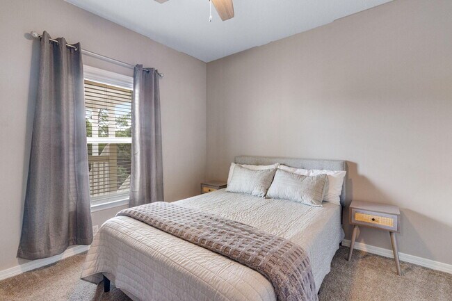 Building Photo - 34 Heron's Watch Way