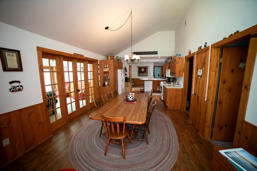 Kitchen - 6 Sandy Cv