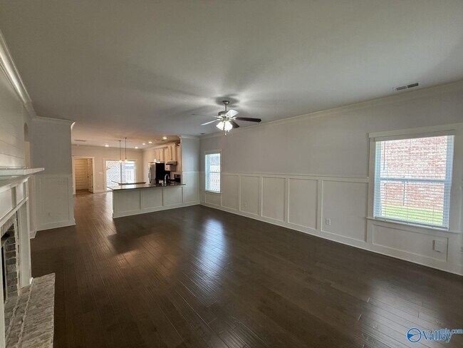 Building Photo - 22 Desert Oak Ct SW