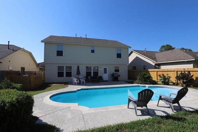 Building Photo - 32018 Annice Ln