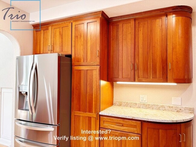 Building Photo - 2693 Chula Vista Dr