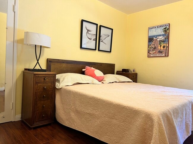 Building Photo - 2909 Ventura Dr