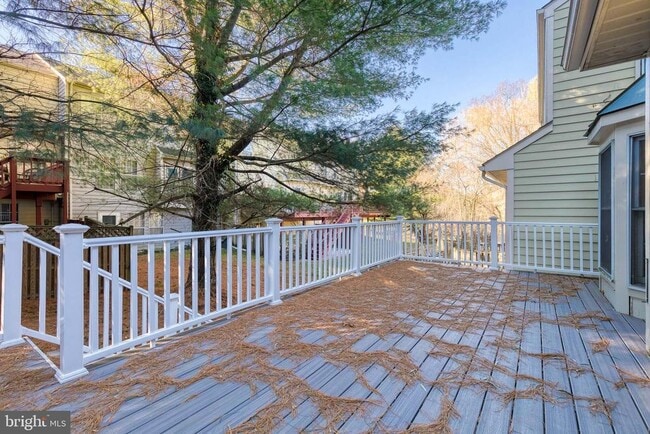 Building Photo - 5 Weyanoke Ct