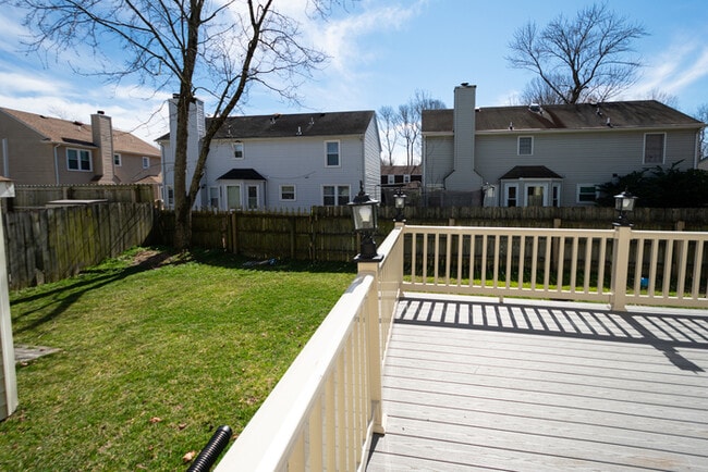 Building Photo - GORGEOUS 5 BEDROOM HOME LOCATED IN SALEM W...