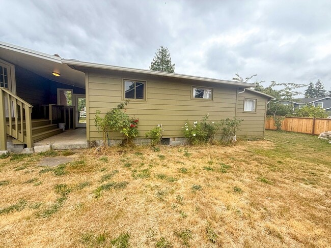 Building Photo - 2bd/1.75ba Lynnwood Home