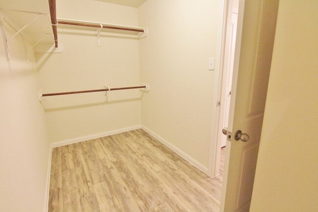 Building Photo - 33 Santa Barbara Dr