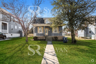 Building Photo - Charming 4BR 2BA Home