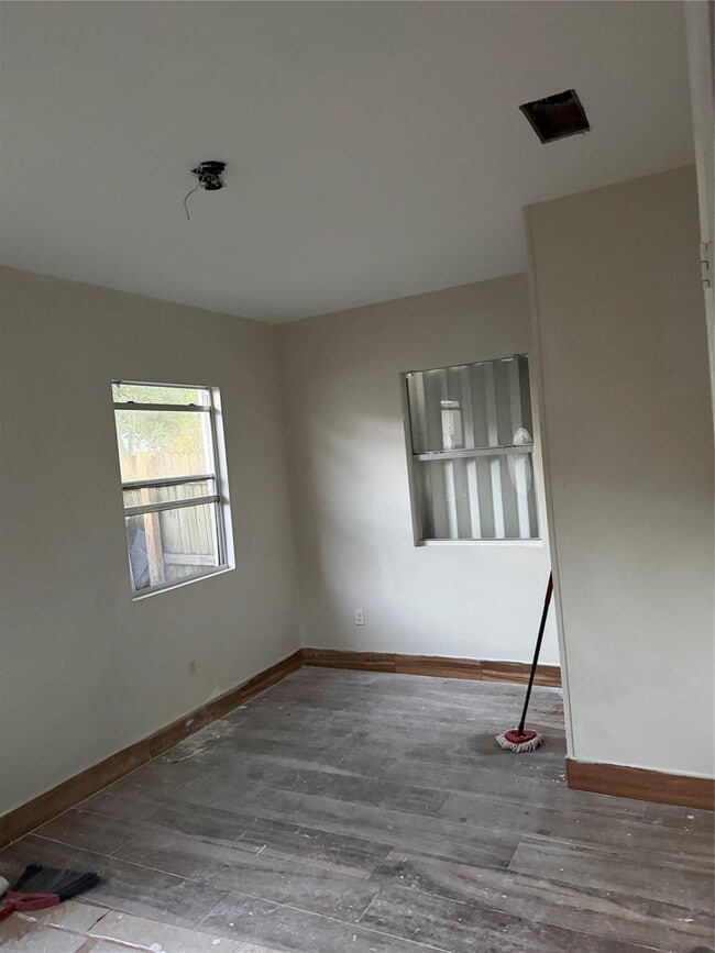 Building Photo - 22773 SW 65th Ave