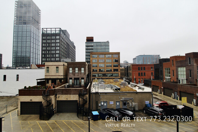 Building Photo - Fulton Market Condo-Quality 3 bedroom 2 ba...