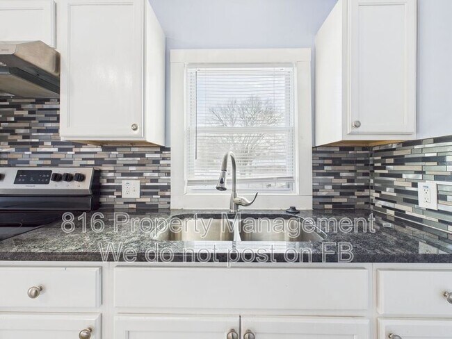 Building Photo - 1603 E 82nd St