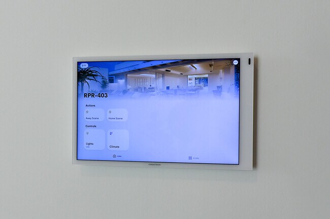 Building Photo - 485 E Royal Palm Rd