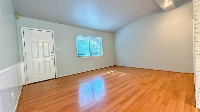 Building Photo - 5213 Halmark Dr