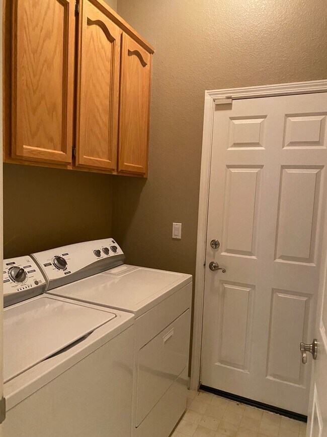 Building Photo - 5119 Windham Way