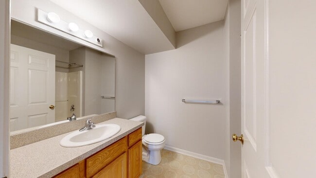 Building Photo - 2771 S Knightsbridge Cir