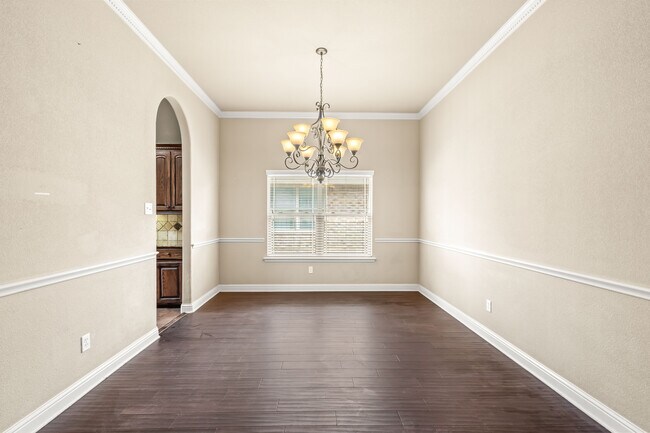 Formal Dining - 6405 93rd St