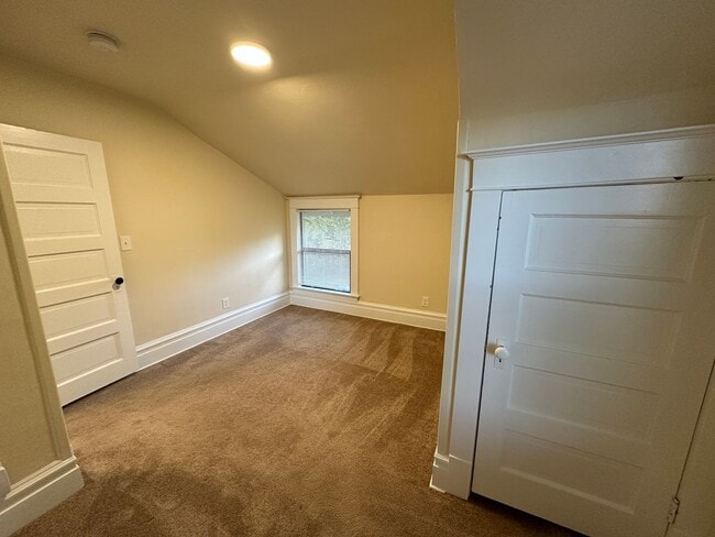 Building Photo - 508 Barksdale Ave