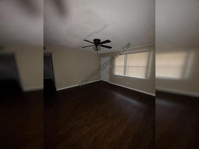 Building Photo - 1908 Kelly Dr