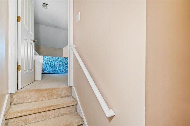 Building Photo - 210 Timber Laurel Ct
