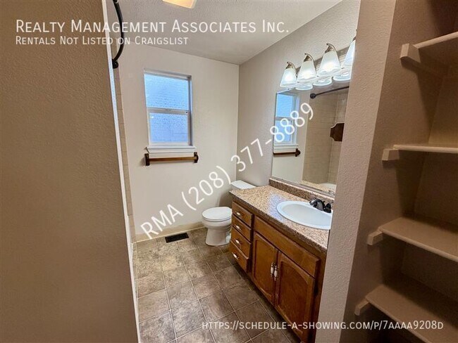 Building Photo - 7111 W Limelight St