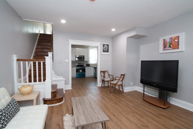 Building Photo - 3843 N Bouvier St