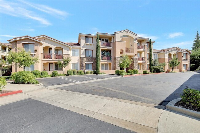 Building Photo - 1501 Secret Ravine Pkwy