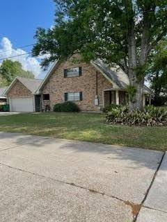 Building Photo - 1000 Rural St