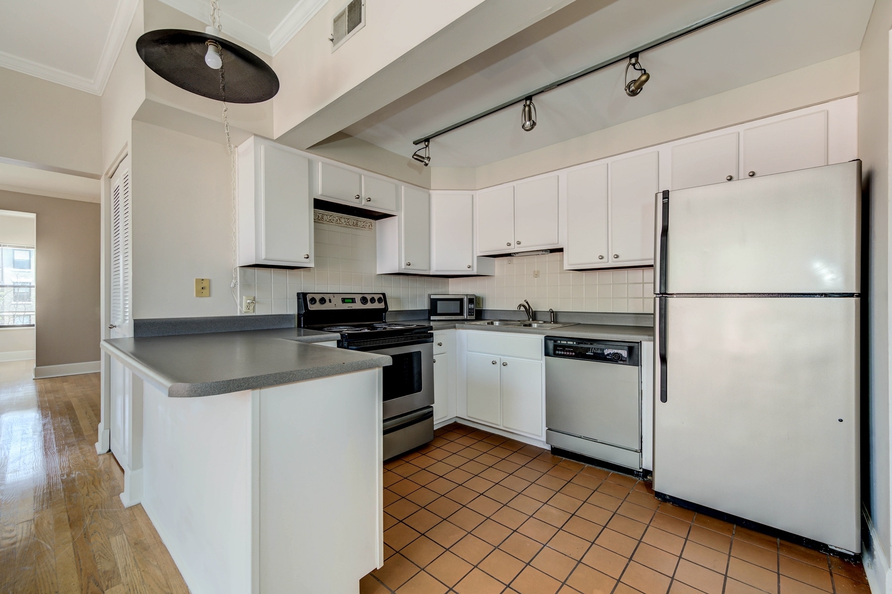 Building Photo - 6026 Waterman Blvd