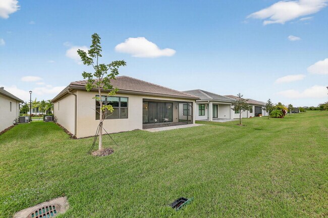 Building Photo - 12447 SW Blue Mangrove Pkwy