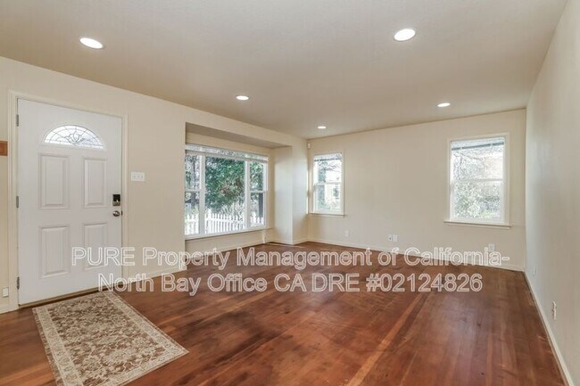 Building Photo - 6683 Sebastopol Ave