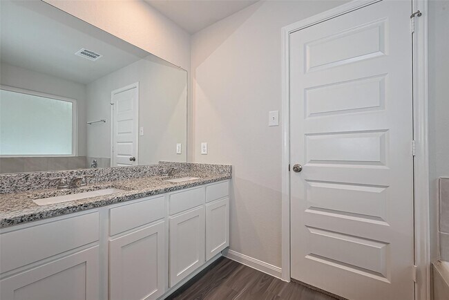 Building Photo - 2412 Cave Fish Dr