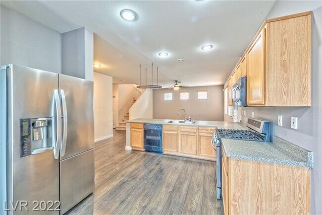Building Photo - 3BD/2.5BA | Open-Concept Living in Gated Cottages at Southern Hills