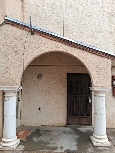 Building Photo - 11600 Marsh McCall Way