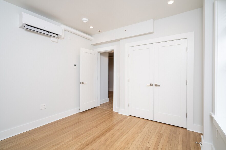 Building Photo - 17 Forest St