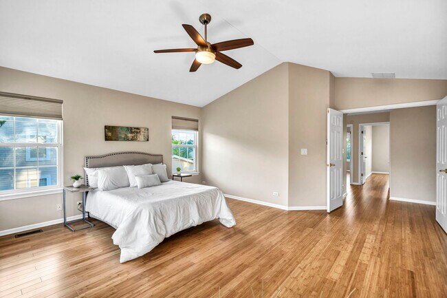 Building Photo - 2241 Avalon Ct S