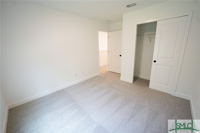 Building Photo - 134 Kingswood Ter