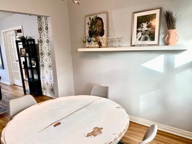 Primary Photo - 3136 Belden Cir