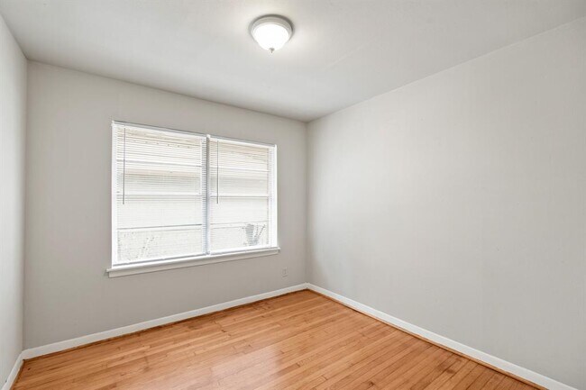 Building Photo - 2722 Dragonwick Dr
