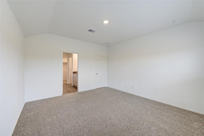 Building Photo - 24434 Elmwood Falls Dr