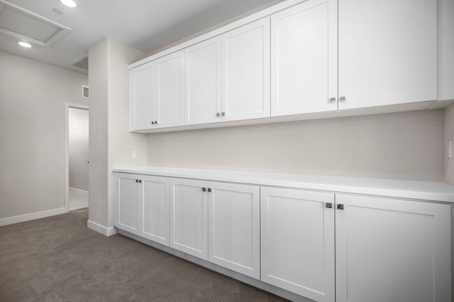 Building Photo - 590 Catalonia