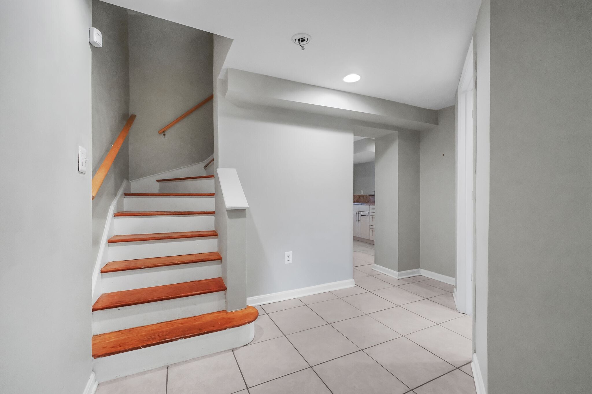 Building Photo - 318 Farragut St NW